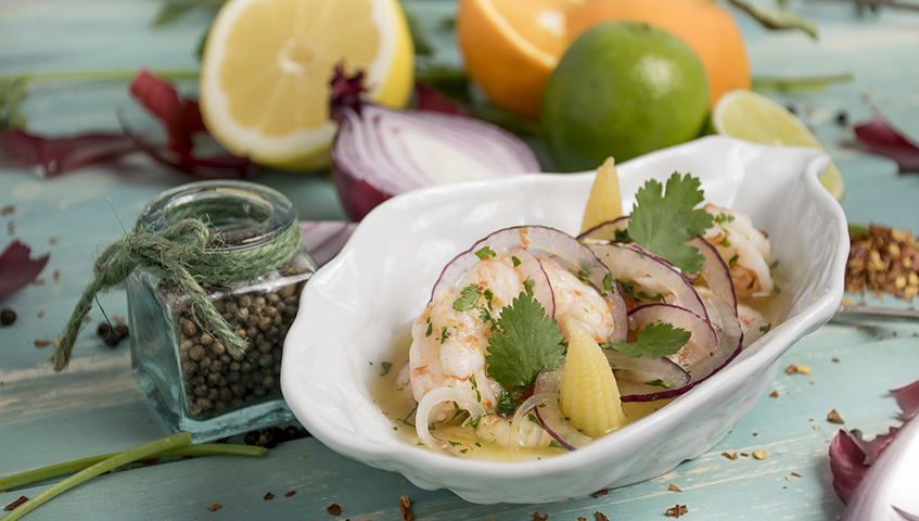Cebiche de llagostins amb un toc mediterrani