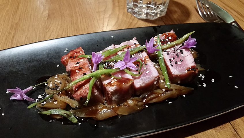 Tataki de tonyina vermella